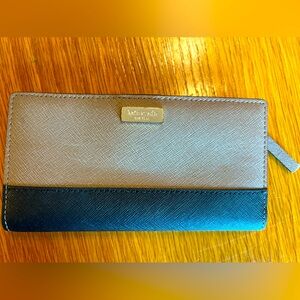 Kate Spade Leather Wallet Perfect Condition